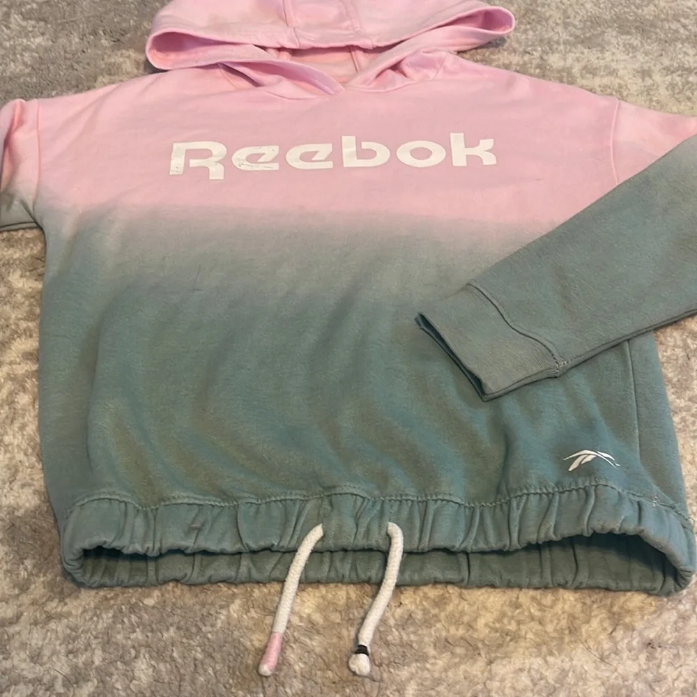 Girls Reebok Size 12 Sweatshirt - Picture 2 of 4